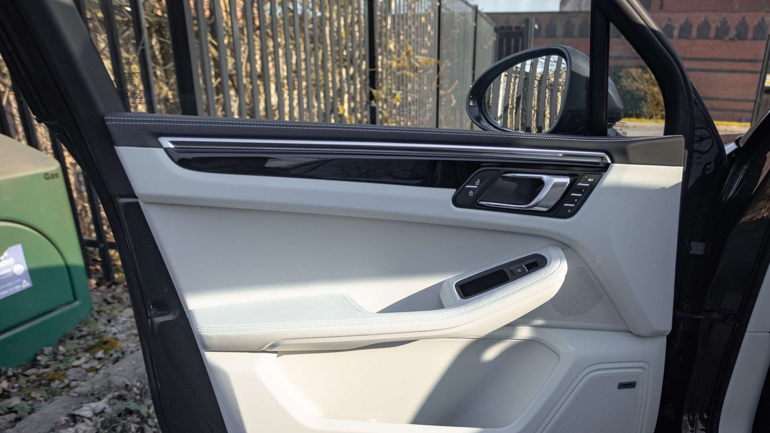 Used Porsche Macan 2025 for sale - 76636598: Photo 20