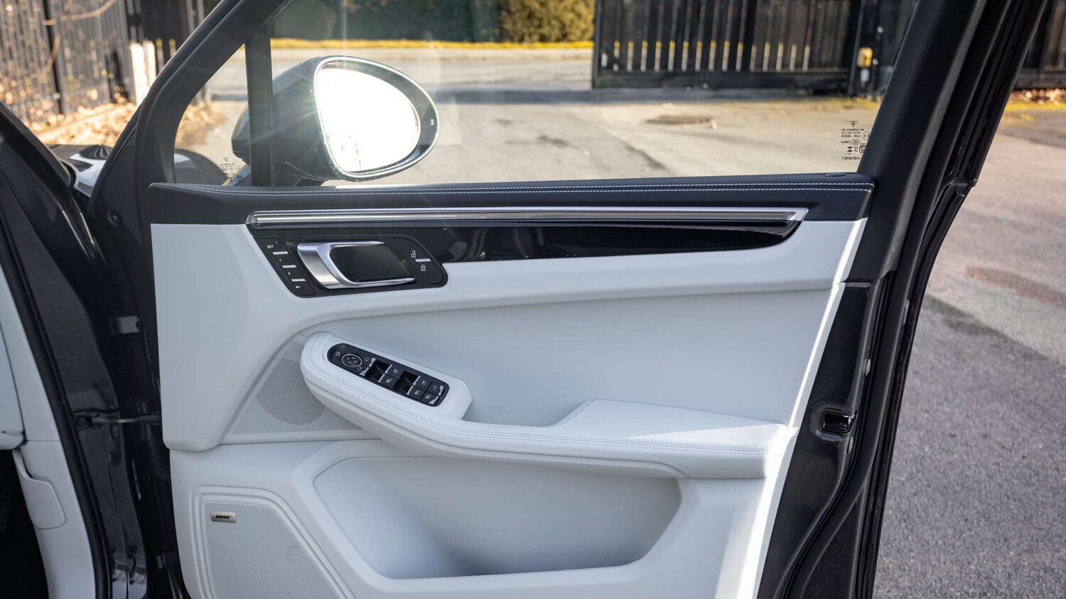 Used Porsche Macan 2025 for sale - 76636598: Photo 21