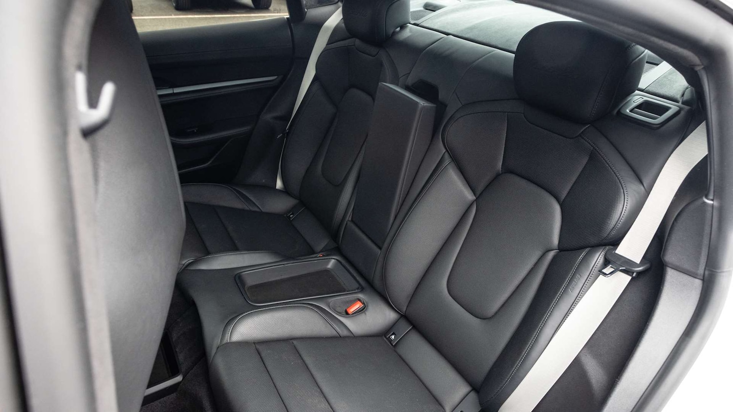 Used Porsche Taycan 2021 for sale - 77674710: Photo 15