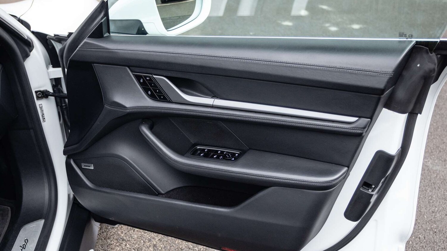 Used Porsche Taycan 2021 for sale - 77674710: Photo 20