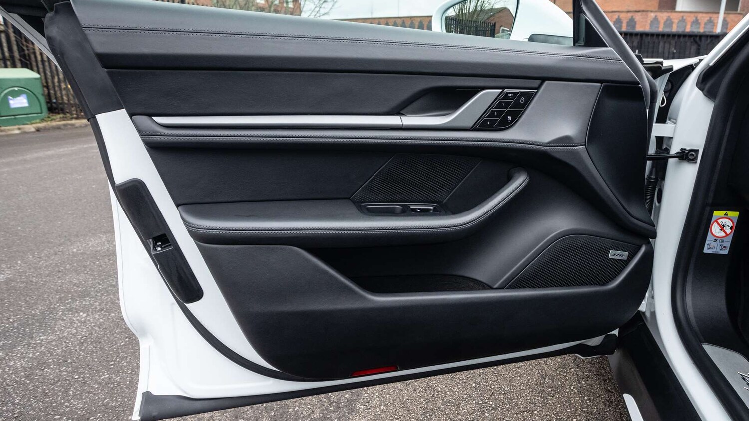 Used Porsche Taycan 2021 for sale - 77674710: Photo 21