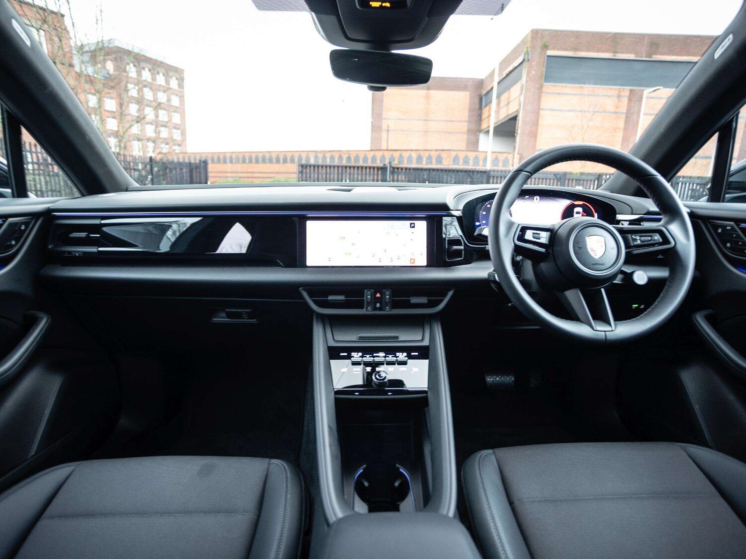 Used Porsche Macan 2025 for sale - 77810764: Photo 11