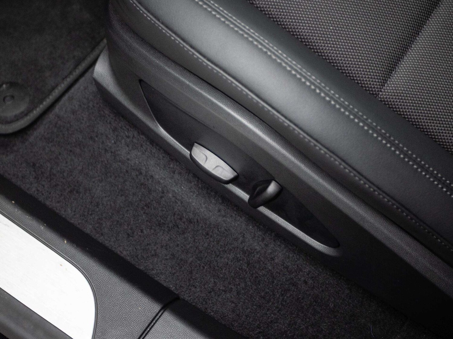 Used Porsche Macan 2025 for sale - 77810764: Photo 16