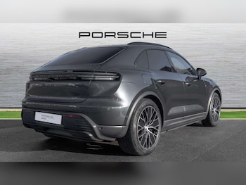 Used Porsche Macan 2024 for sale - 76774119: Photo