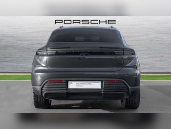 Used Porsche Macan 2024 for sale - 76774119: Photo