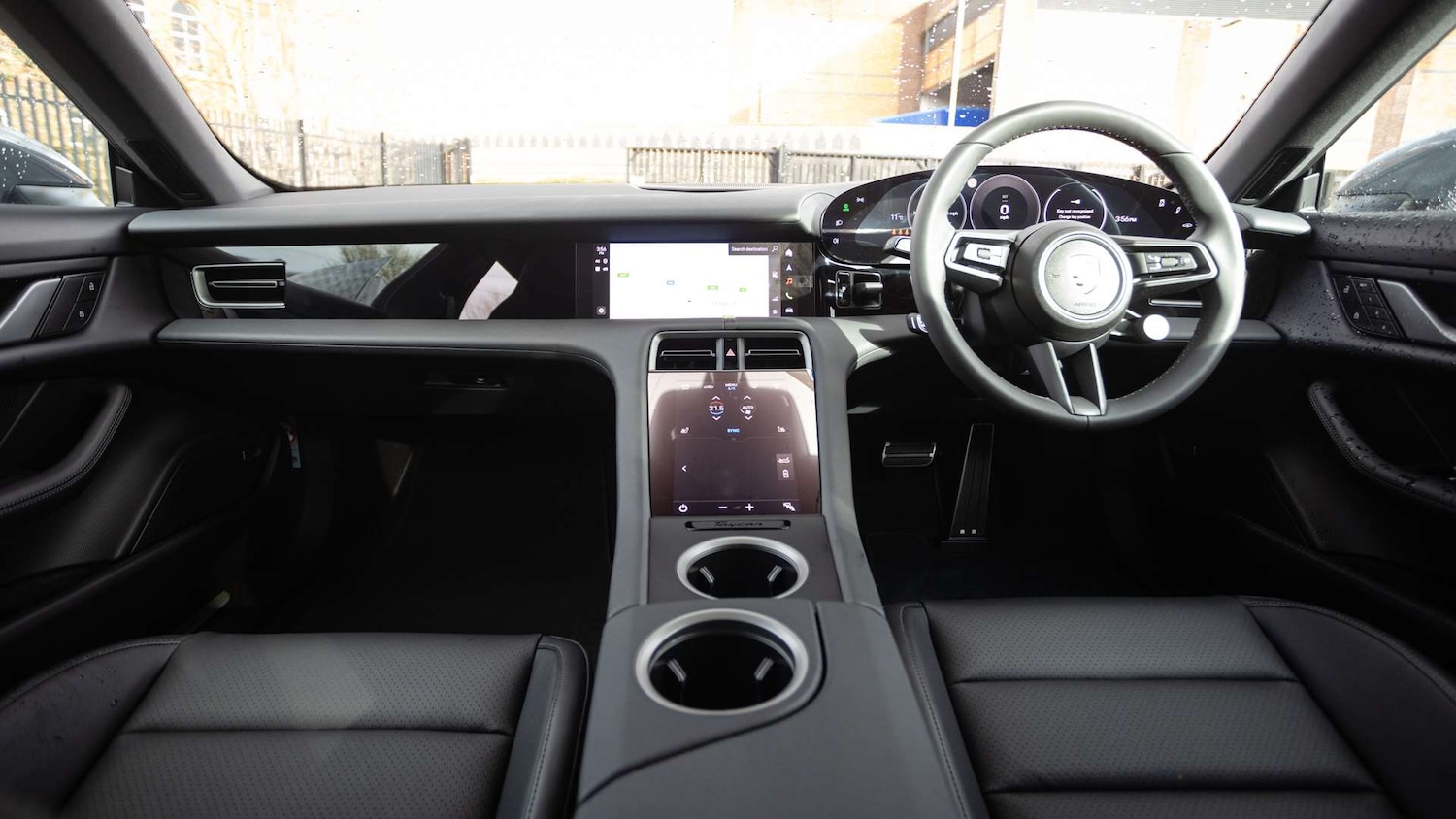 Used Porsche Taycan 2025 for sale - 76063521: Photo 11