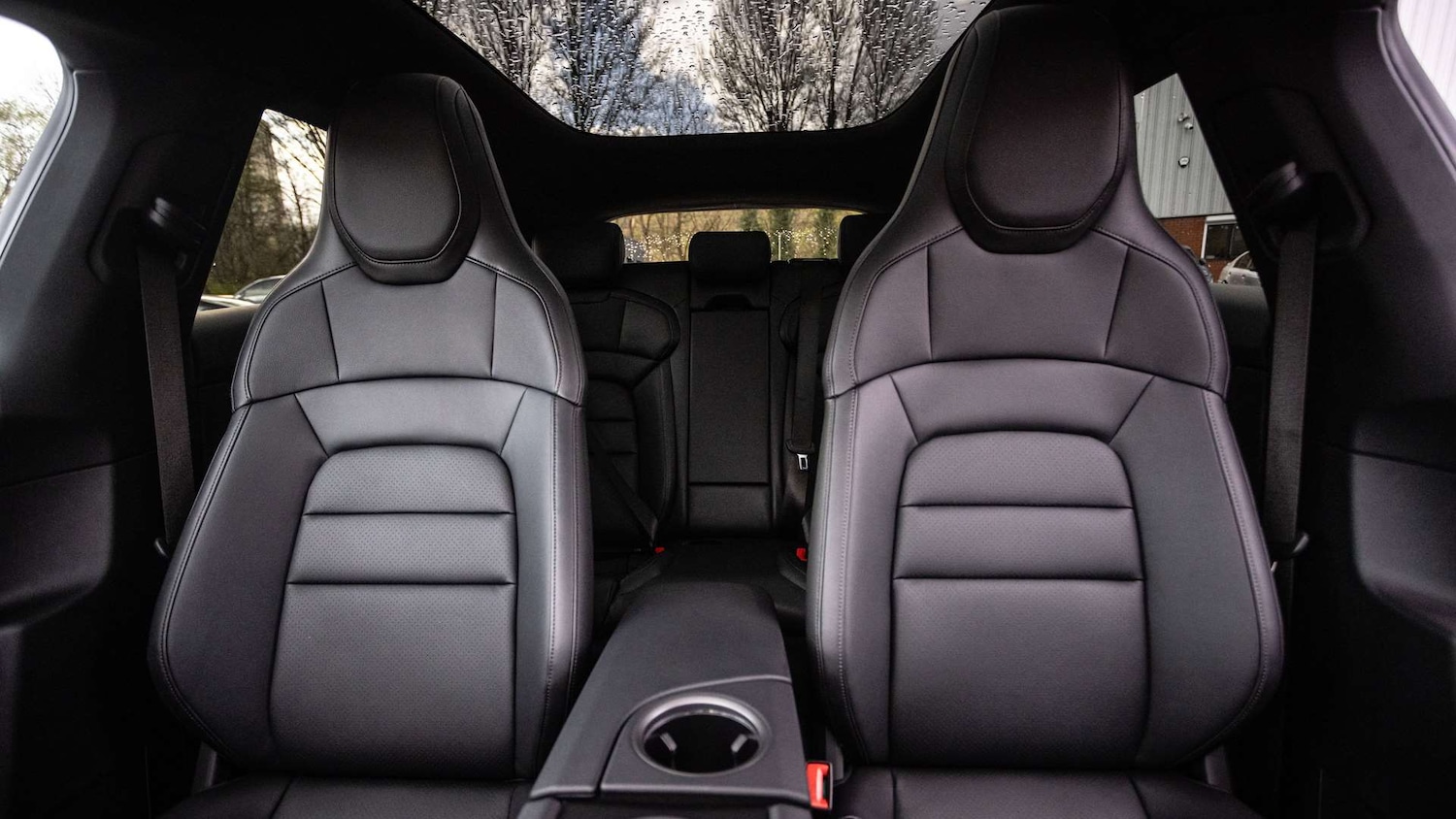 Used Porsche Taycan 2025 for sale - 76063521: Photo 12