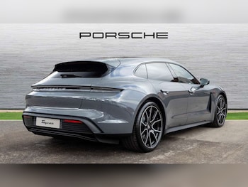 Used Porsche Taycan 2025 for sale - 76063521: Photo