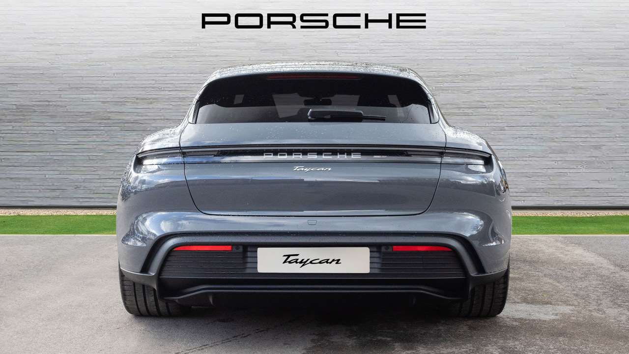 Used Porsche Taycan 2025 for sale - 76063521: Photo 4