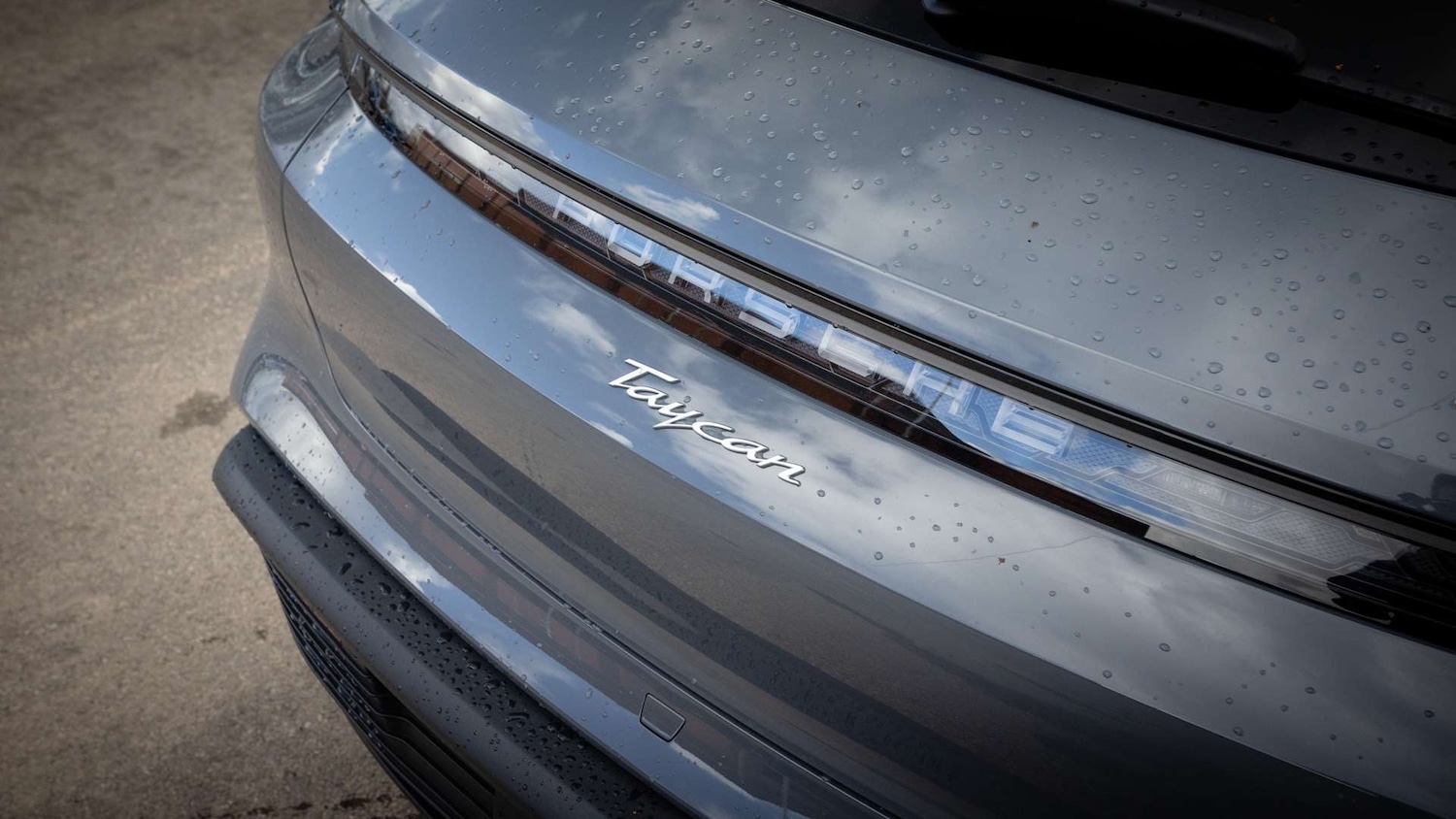 Used Porsche Taycan 2025 for sale - 76063521: Photo 9