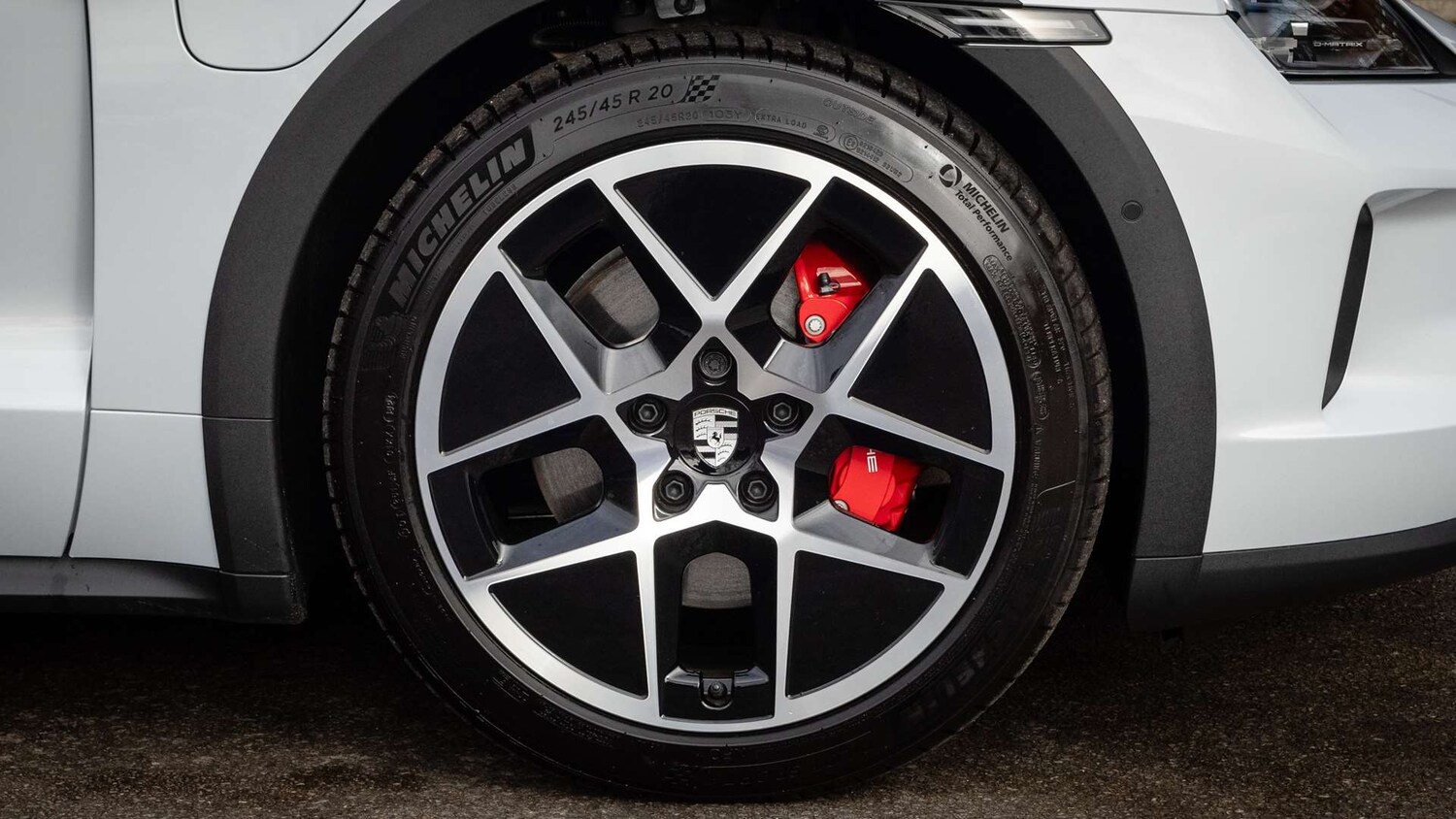 Used Porsche Taycan 2025 for sale - 75218862: Photo 10