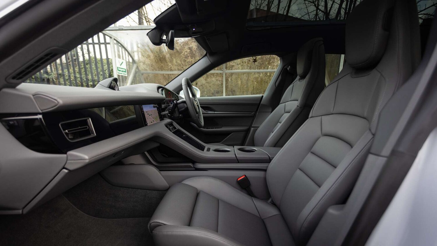 Used Porsche Taycan 2025 for sale - 75218862: Photo 14