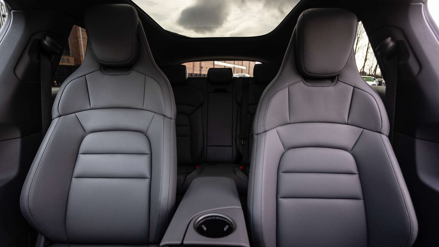 Used Porsche Taycan 2025 for sale - 75218862: Photo 17