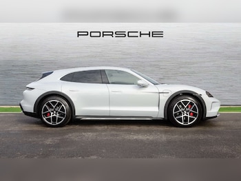 Used Porsche Taycan 2025 for sale - 75218862: Photo