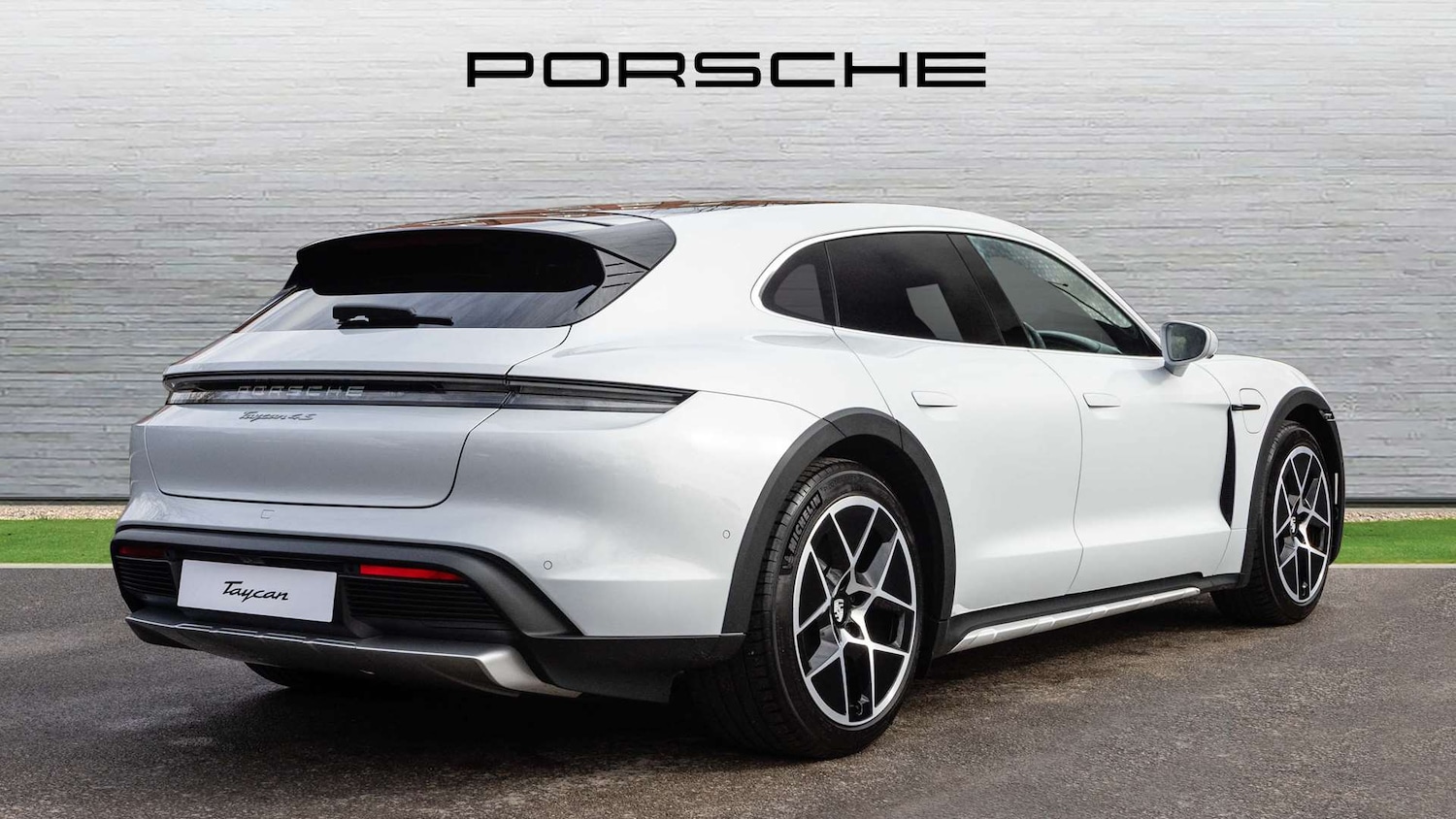 Used Porsche Taycan 2025 for sale - 75218862: Photo 3