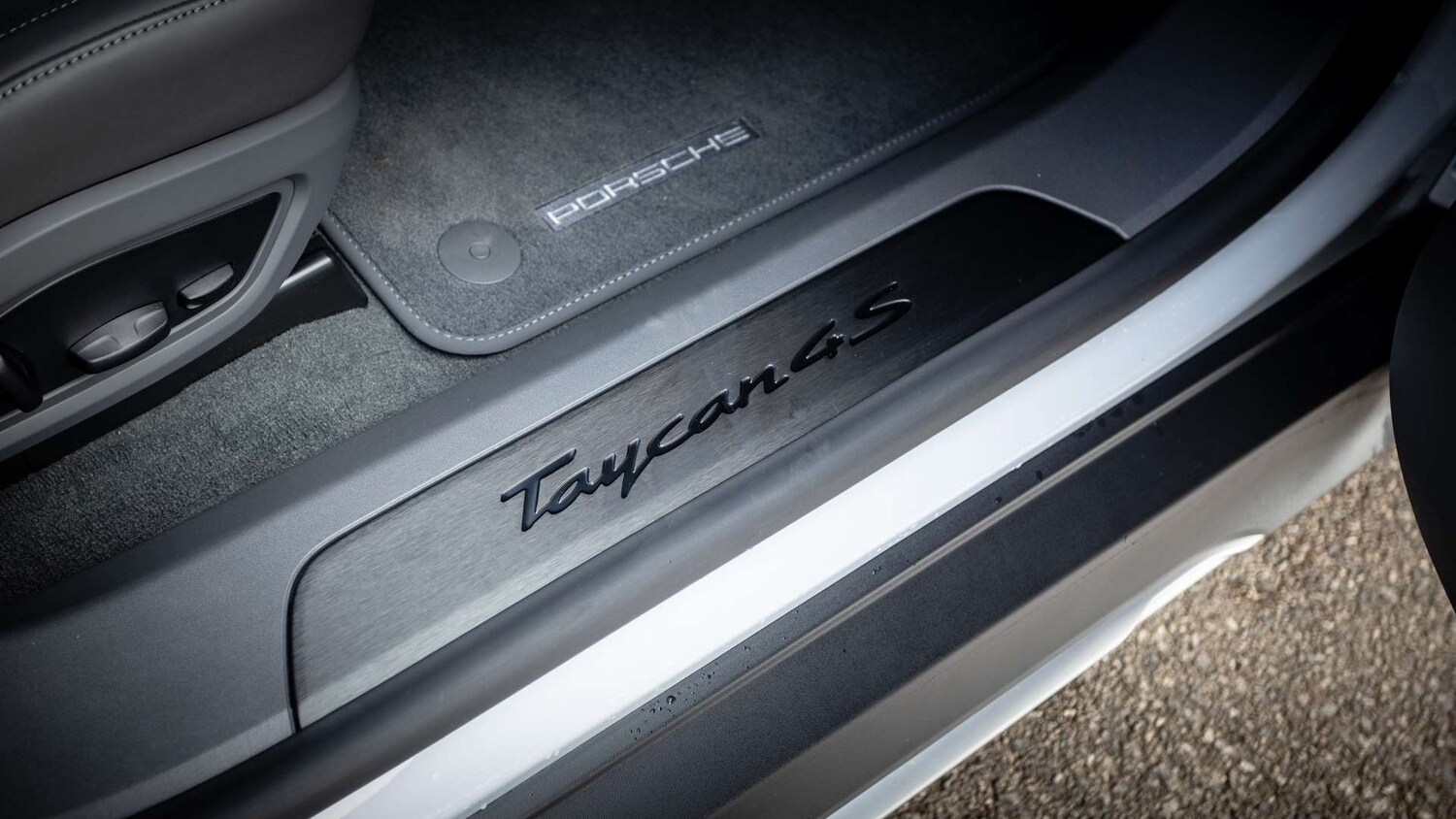 Used Porsche Taycan 2025 for sale - 75218862: Photo 34