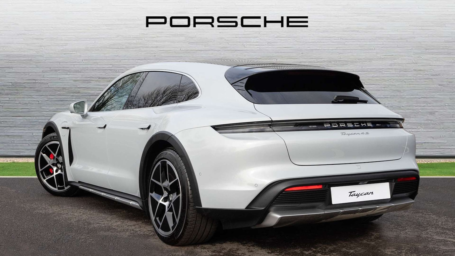 Used Porsche Taycan 2025 for sale - 75218862: Photo 5