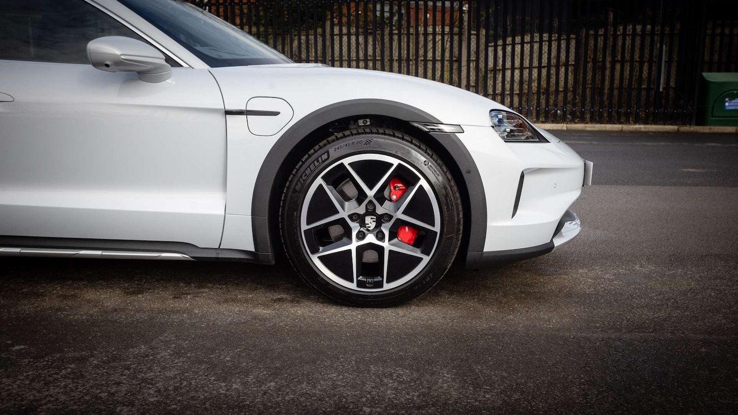 Used Porsche Taycan 2025 for sale - 75218862: Photo 9