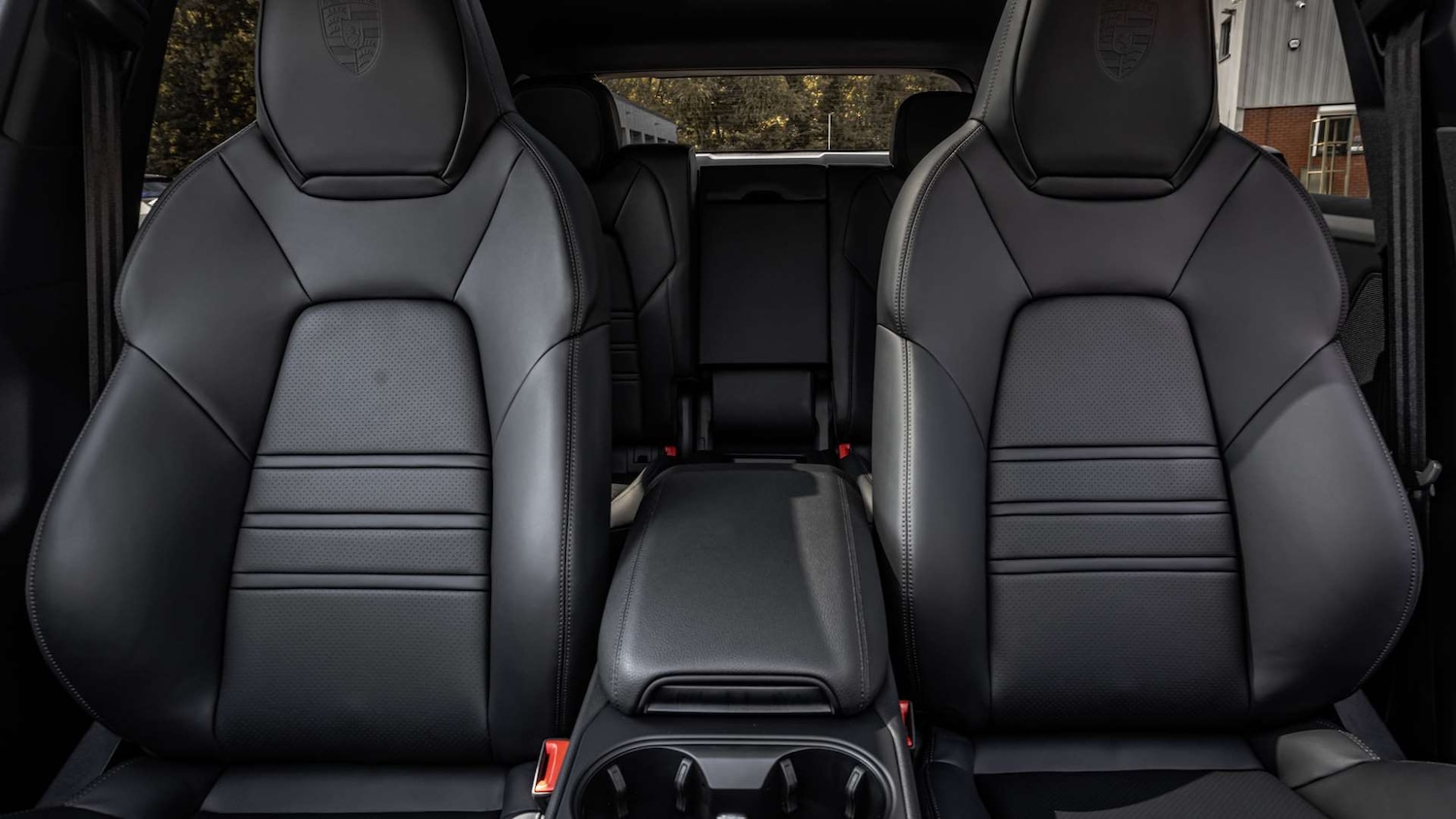 Used Porsche Cayenne 2025 for sale - 77082985: Photo 15