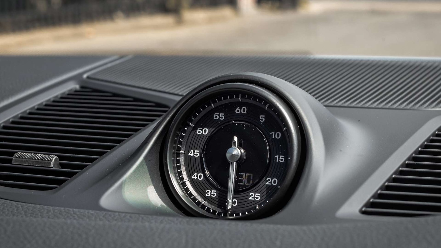 Used Porsche Cayenne 2025 for sale - 77082985: Photo 22