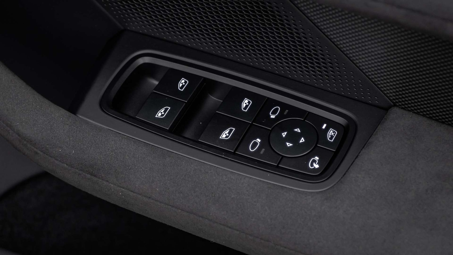 Used Porsche Taycan 2026 for sale - 77389750: Photo 30