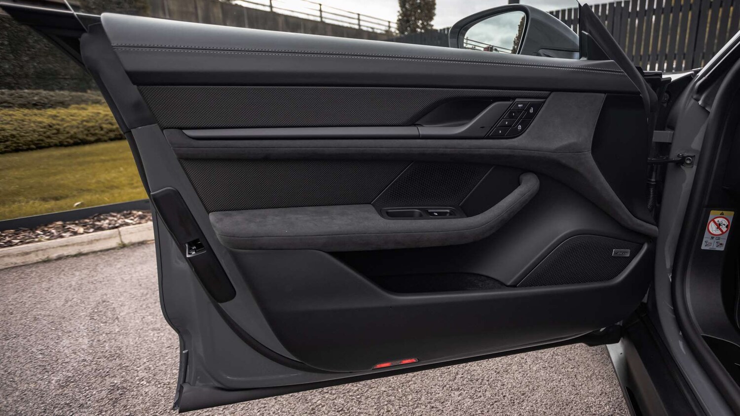 Used Porsche Taycan 2026 for sale - 77389750: Photo 32