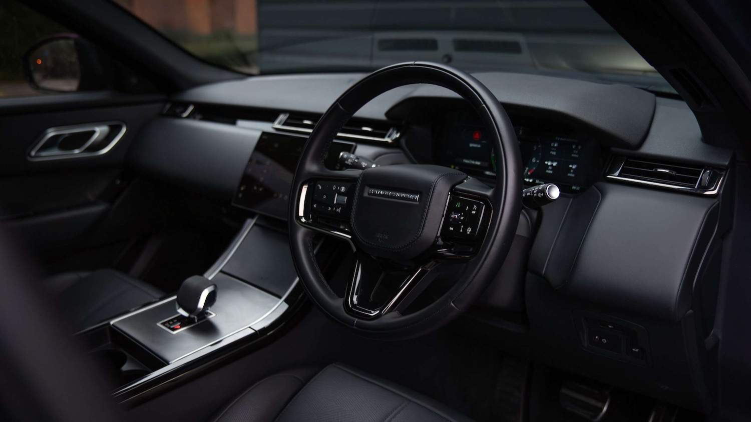 Used Land Rover Range Rover Velar 2024 for sale - 77135010: Photo 16