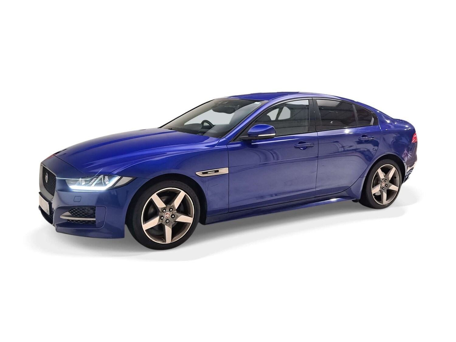 Used Jaguar XE 2017 for sale - 77749147: Photo 6