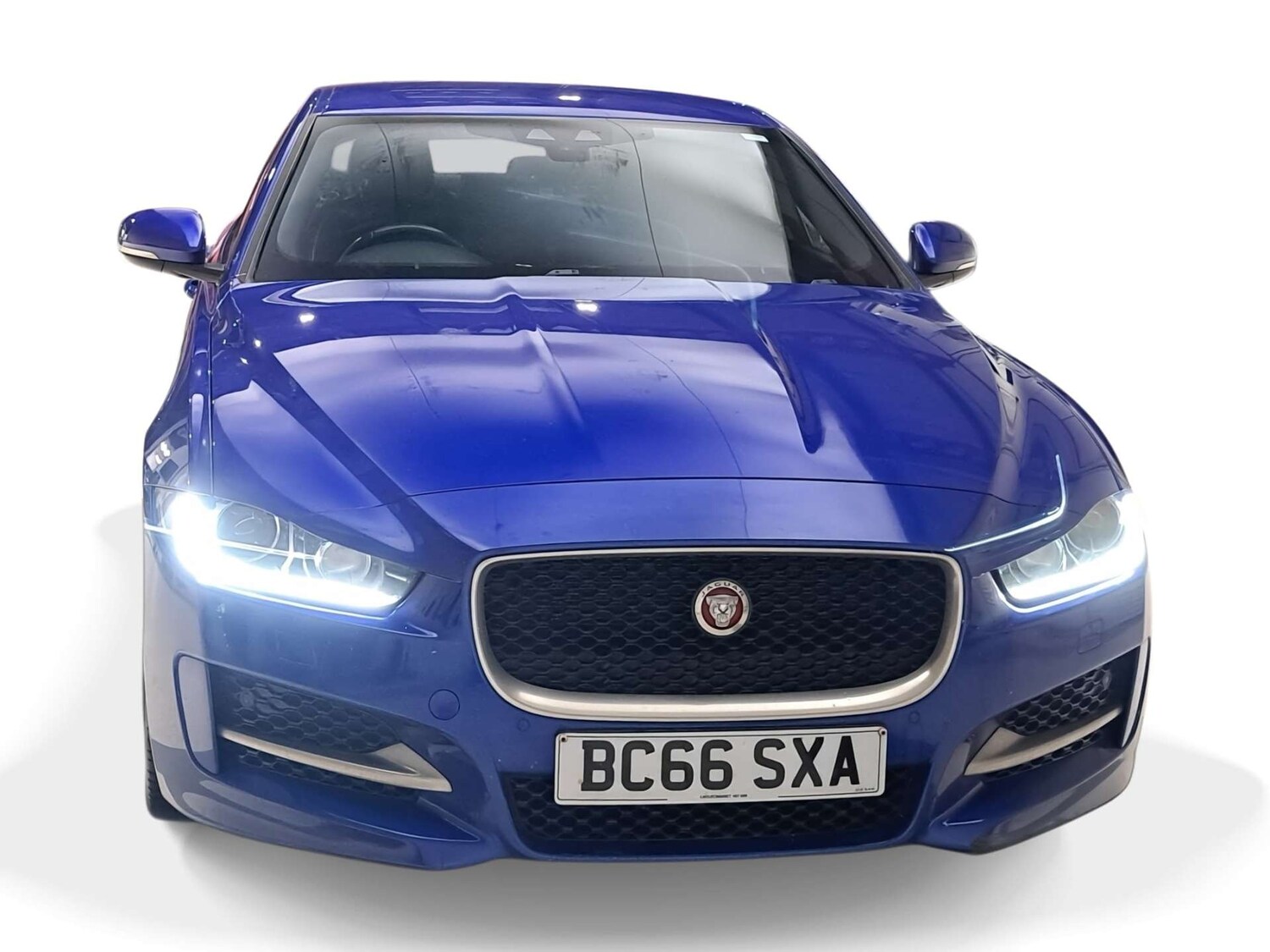 Used Jaguar XE 2017 for sale - 77749147: Photo 7