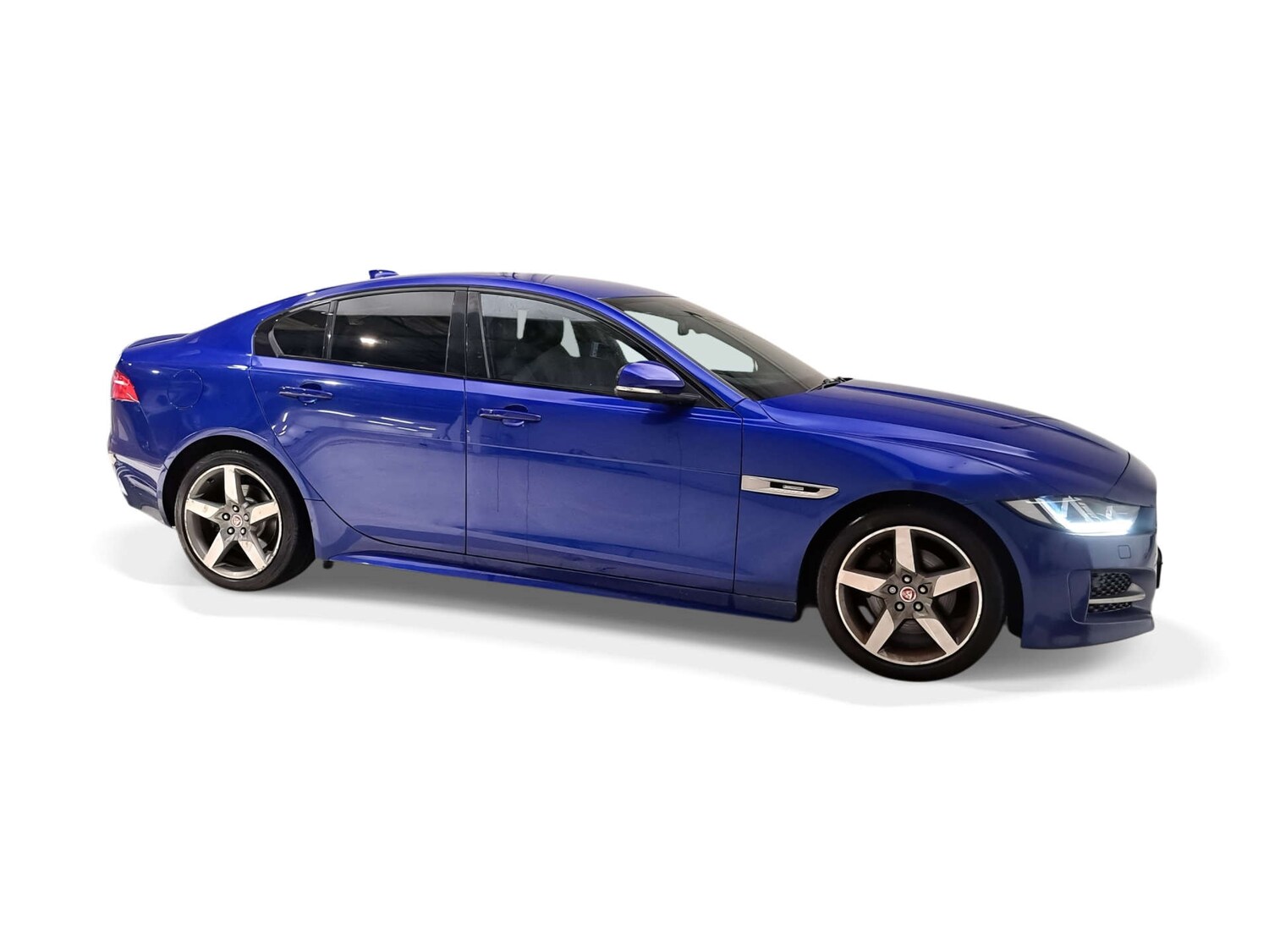 Used Jaguar XE 2017 for sale - 77749147: Photo 8