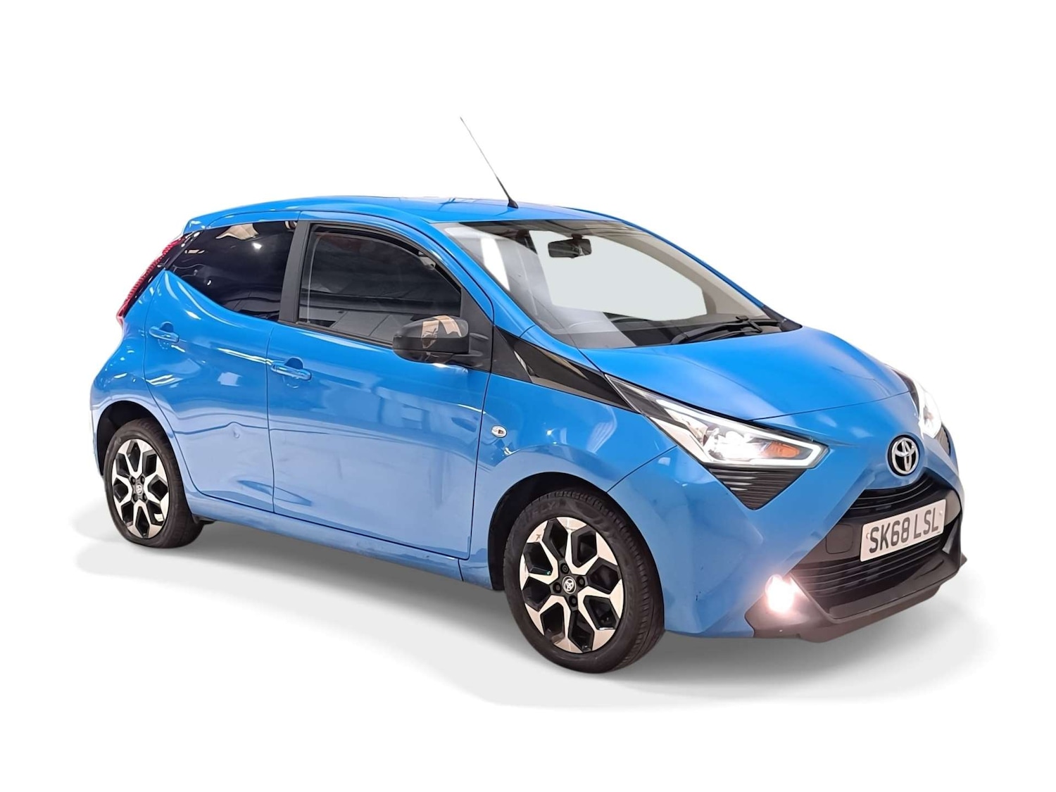 Used Toyota AYGO 2018 for sale - 78016491: Photo 1