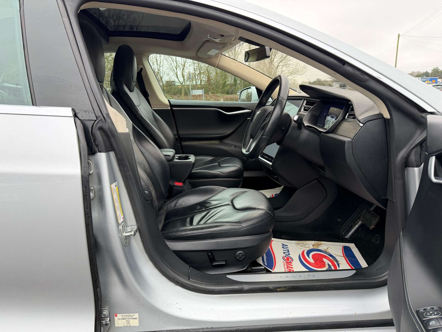 Used Tesla Model S 2015 for sale - 77437473: Photo 25