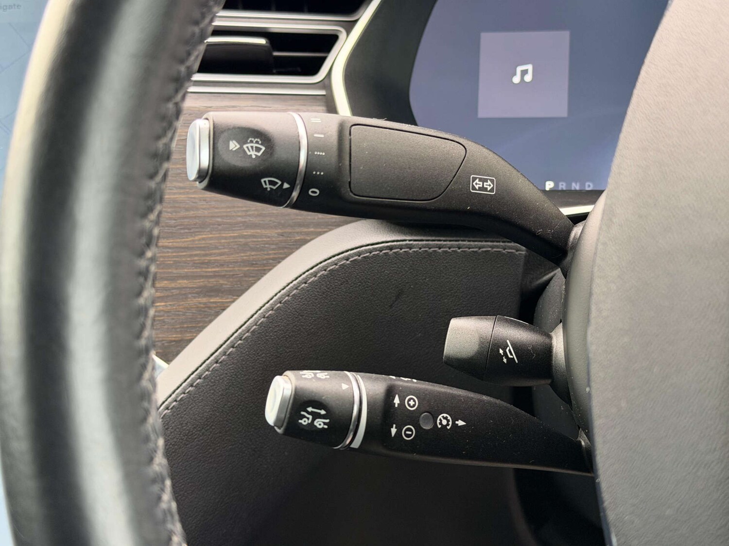 Used Tesla Model S 2015 for sale - 77437473: Photo 38