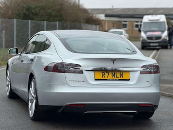 Used Tesla Model S 2015 for sale - 77437473: Photo