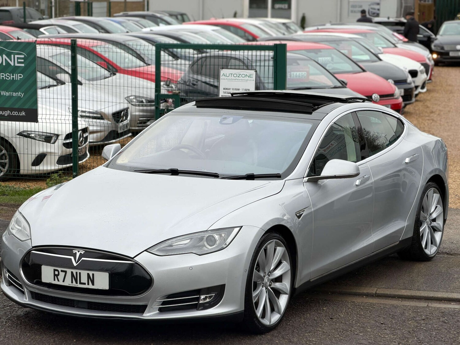 Used Tesla Model S 2015 for sale - 77437473: Photo 6