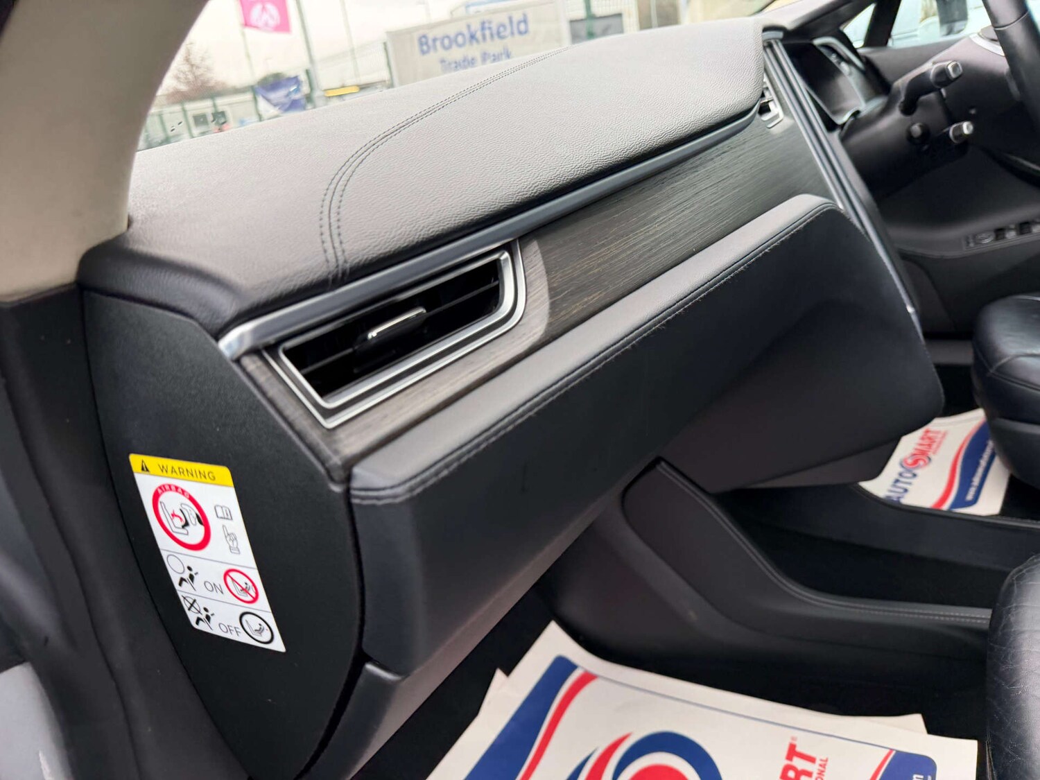 Used Tesla Model S 2015 for sale - 77437473: Photo 84