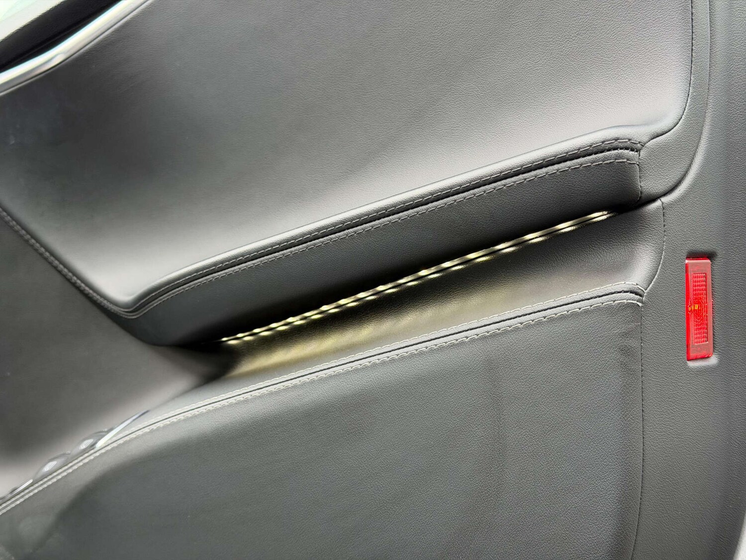 Used Tesla Model S 2015 for sale - 77437473: Photo 87