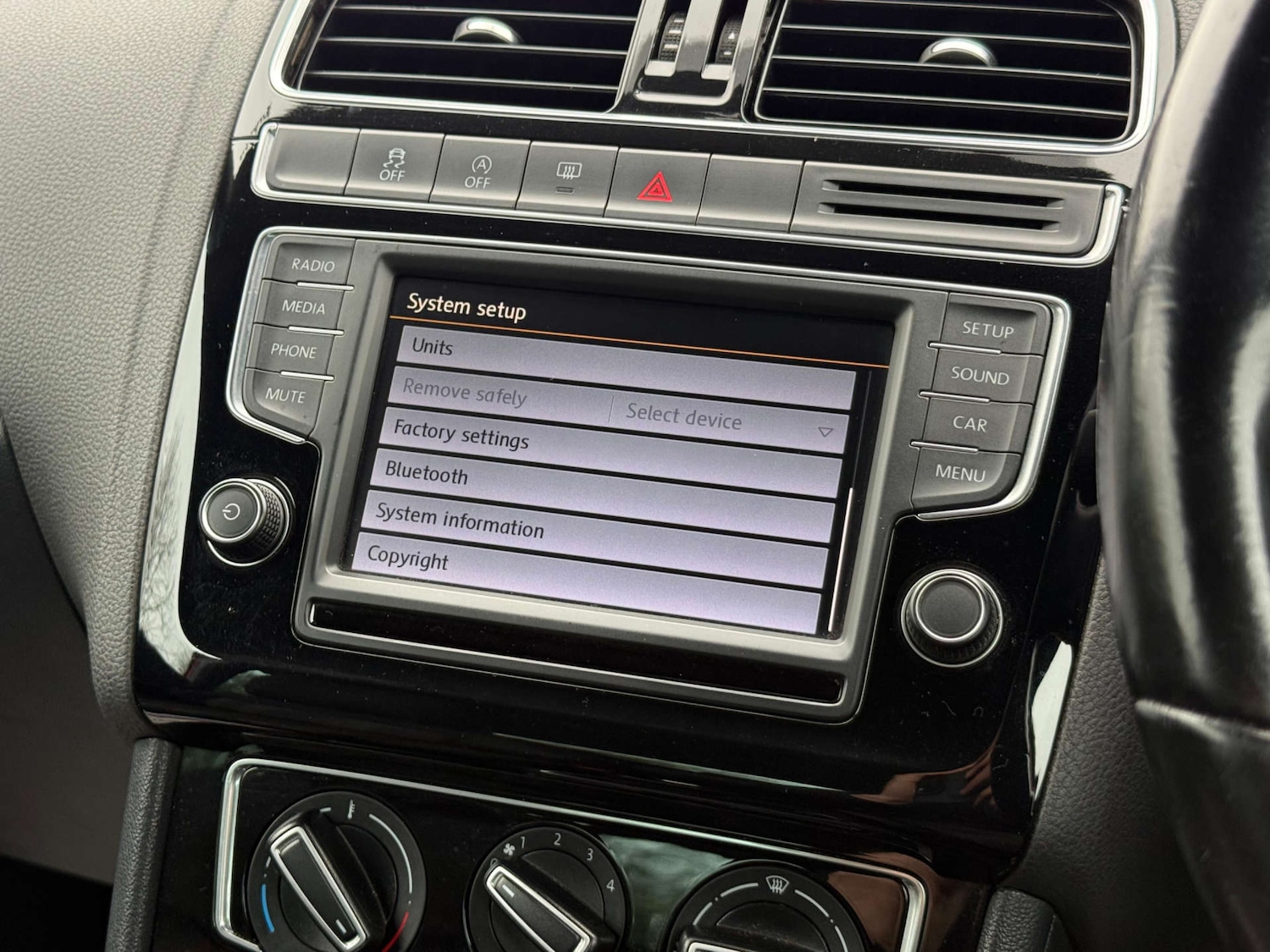 Used Volkswagen Polo 2015 for sale - 77794769: Photo 41