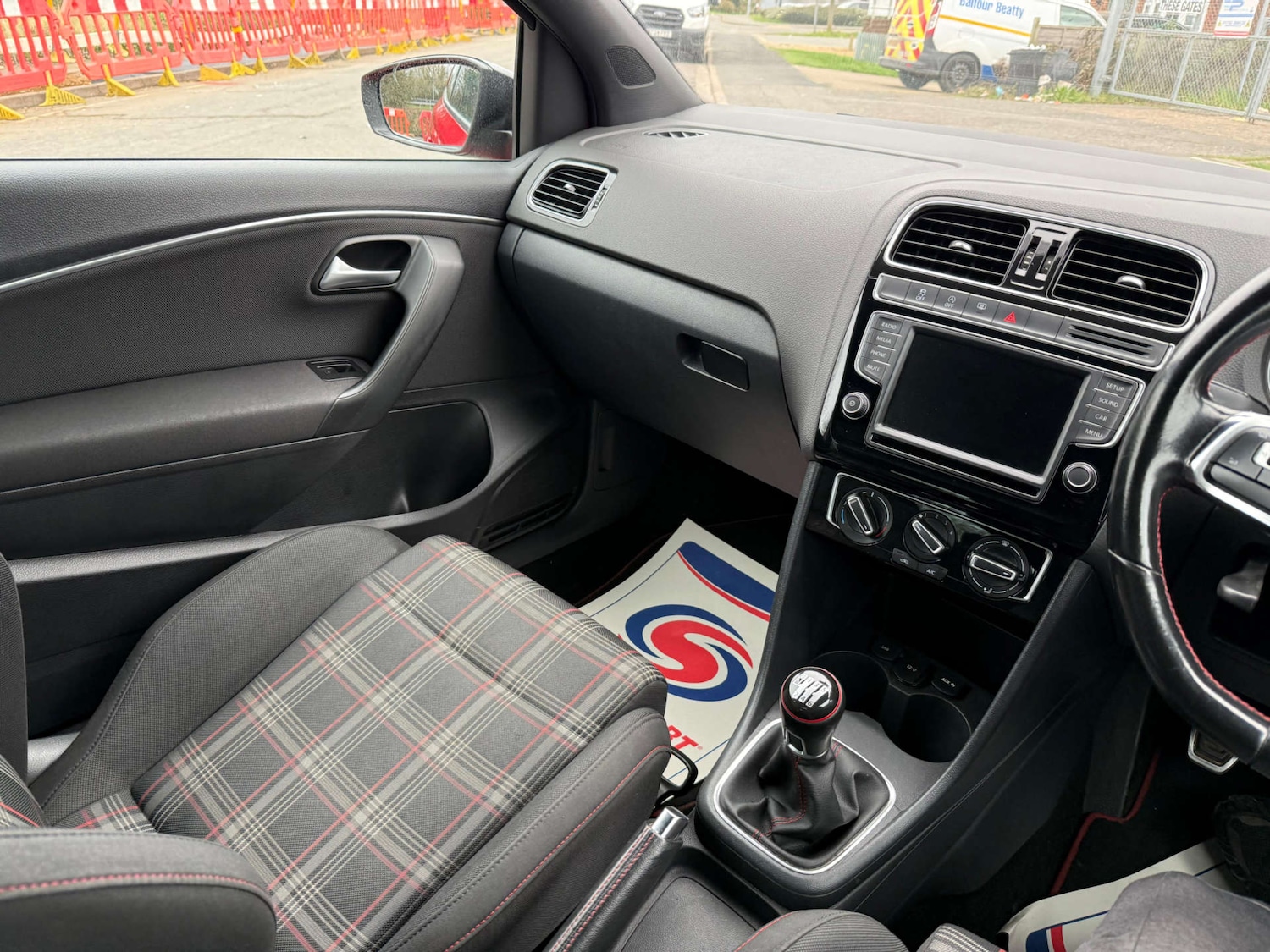 Used Volkswagen Polo 2015 for sale - 77794769: Photo 67