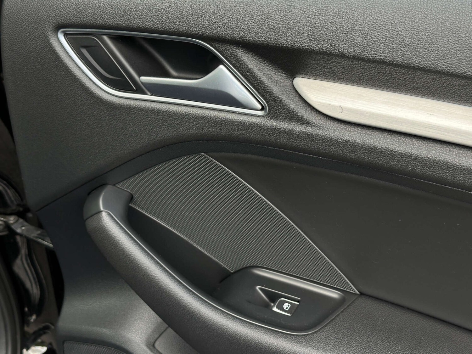 Used Audi A3 2016 for sale - 77437536: Photo 93