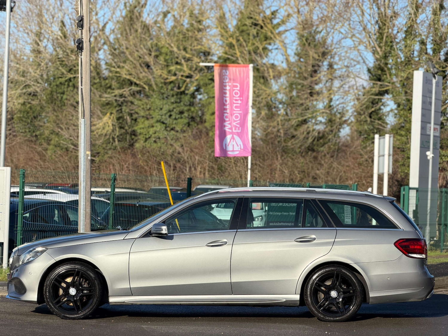Used Mercedes-Benz E Class 2014 for sale - 77437633: Photo 10