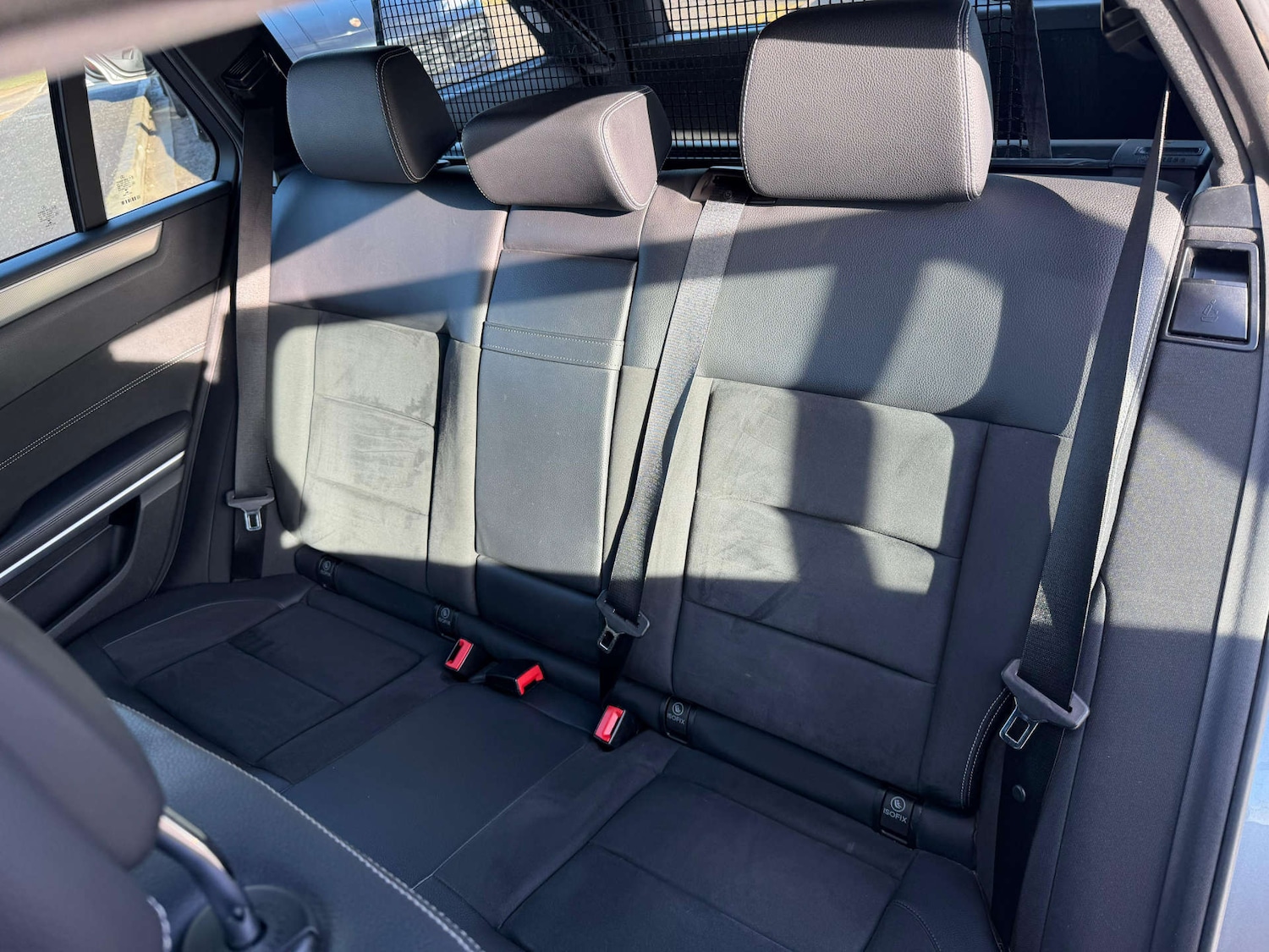 Used Mercedes-Benz E Class 2014 for sale - 77437633: Photo 27