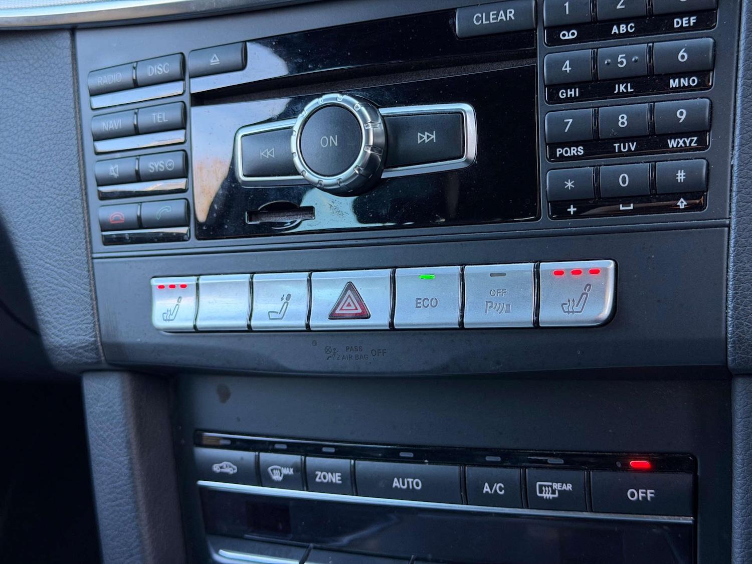 Used Mercedes-Benz E Class 2014 for sale - 77437633: Photo 33