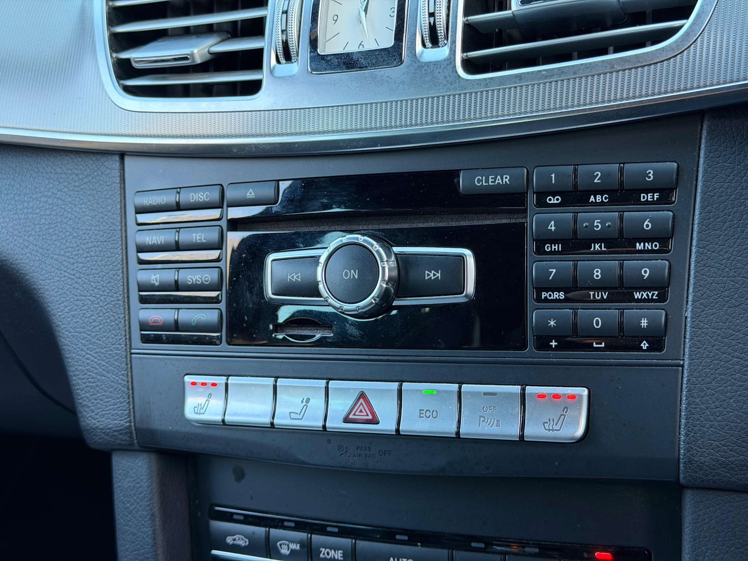 Used Mercedes-Benz E Class 2014 for sale - 77437633: Photo 36