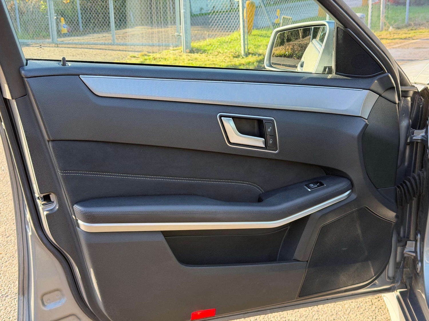 Used Mercedes-Benz E Class 2014 for sale - 77437633: Photo 45