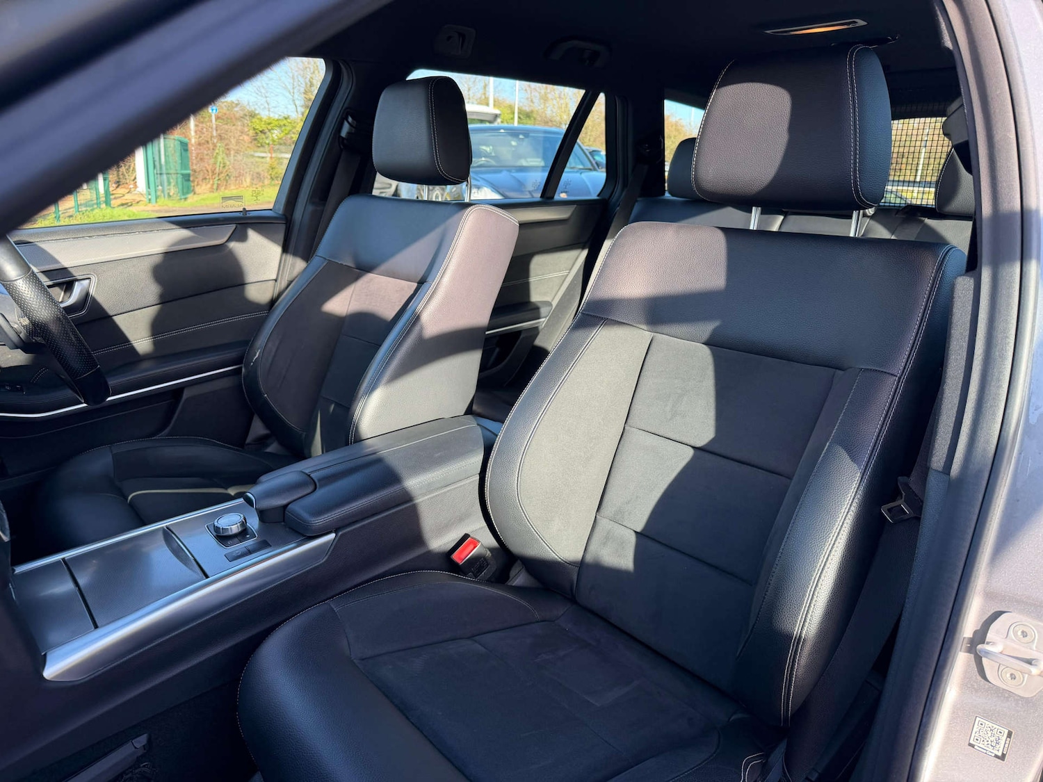 Used Mercedes-Benz E Class 2014 for sale - 77437633: Photo 64