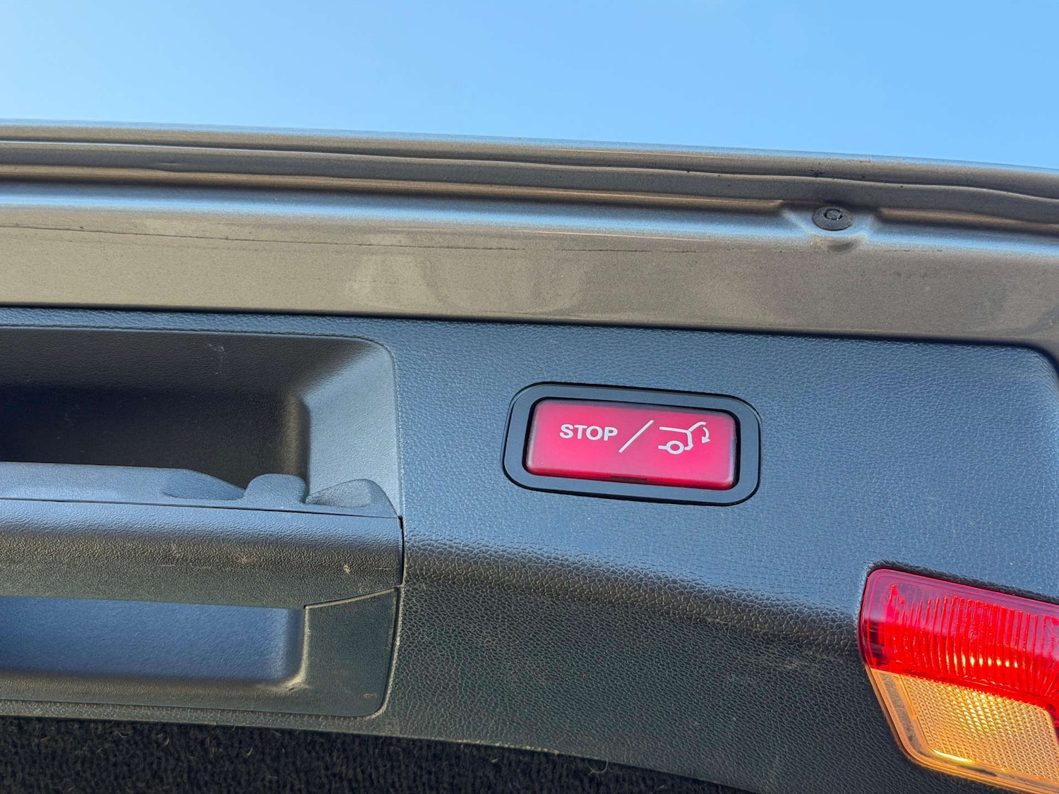 Used Mercedes-Benz E Class 2014 for sale - 77437633: Photo 76