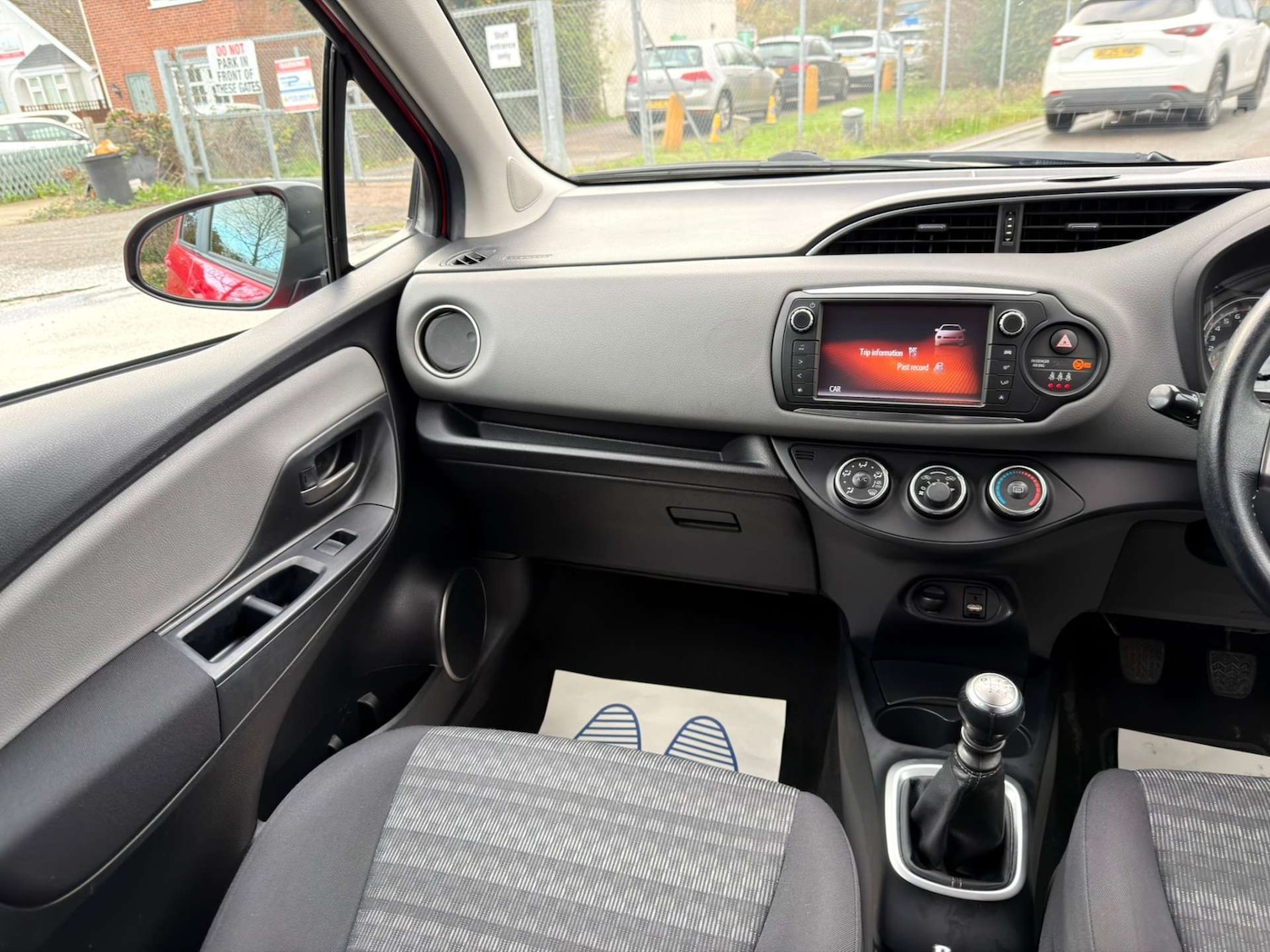 Used Toyota Yaris 2016 for sale - 77437428: Photo 20