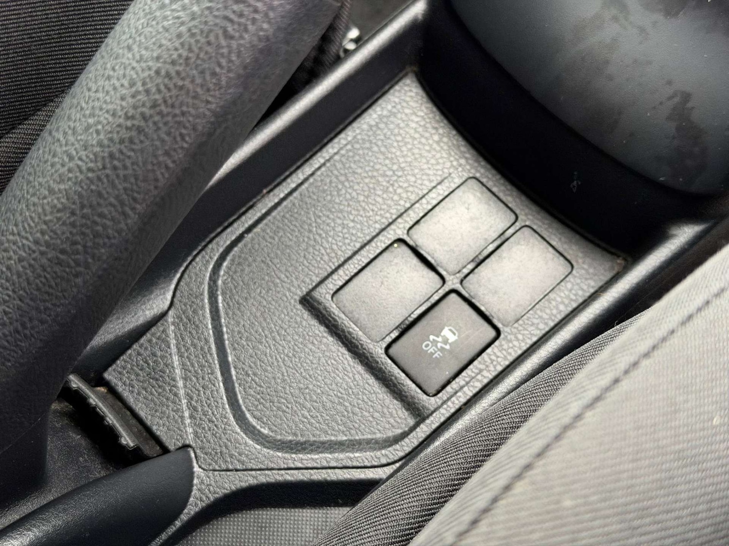 Used Toyota Yaris 2016 for sale - 77437428: Photo 36