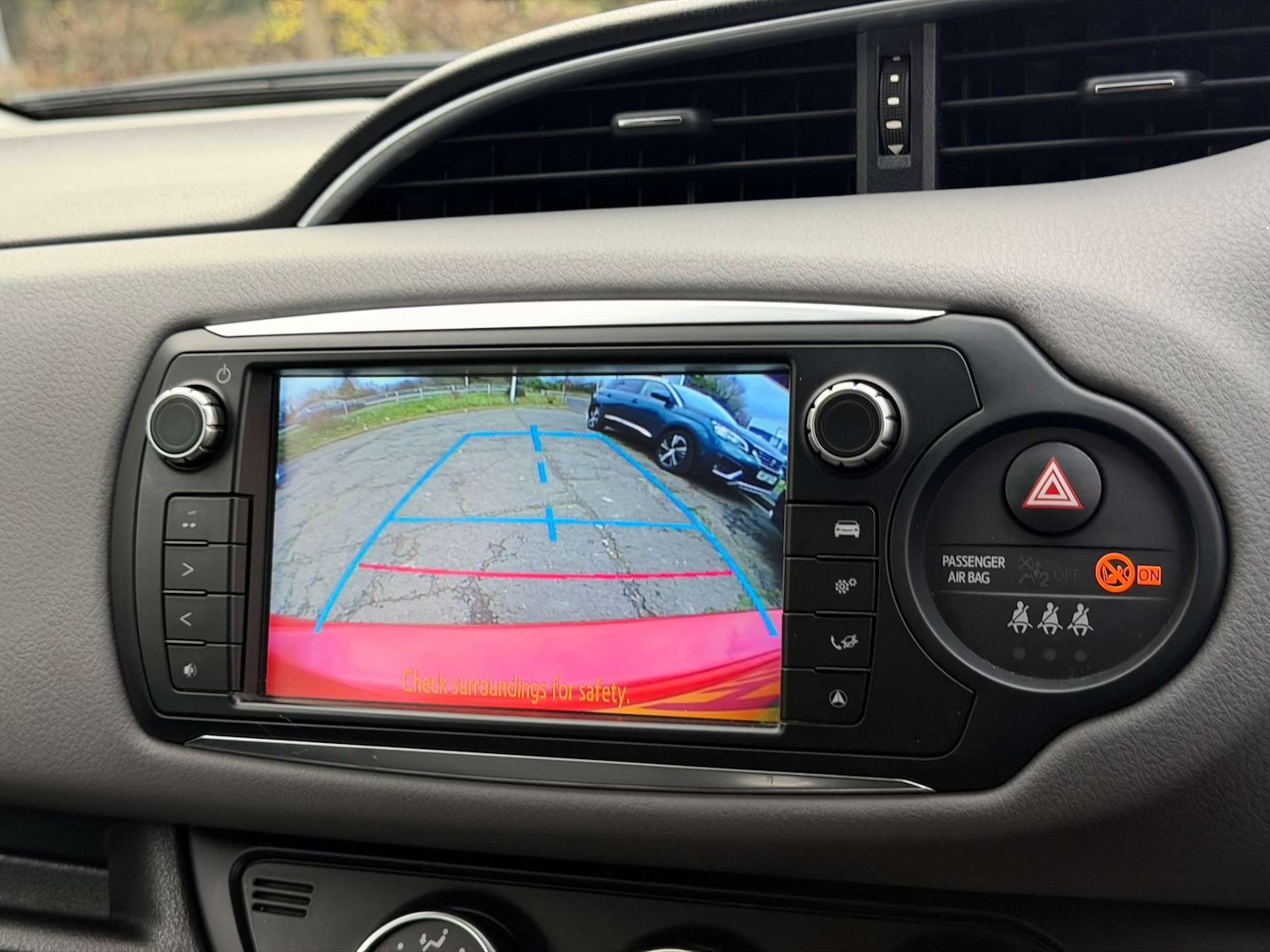 Used Toyota Yaris 2016 for sale - 77437428: Photo 55